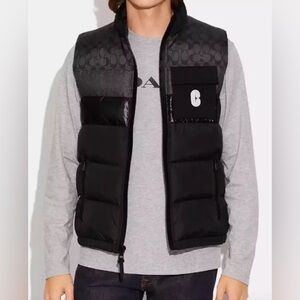 COACH Men's Down Puffer Black Signature Logo Vest size XS NWT